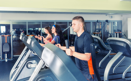 Welke fitnesstoestellen zijn goed voor mensen met rugpijn? - Dorsoo