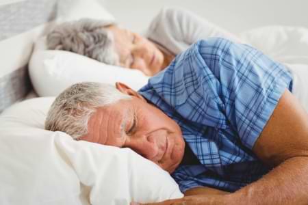 veranderingen ouder worden lichaam minder slaap nodig