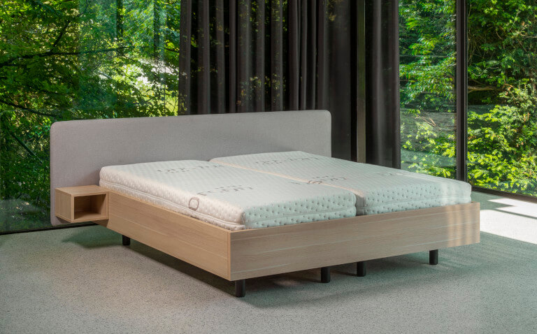 twee matrassen bij elektrisch verstelbaar slaapsysteem