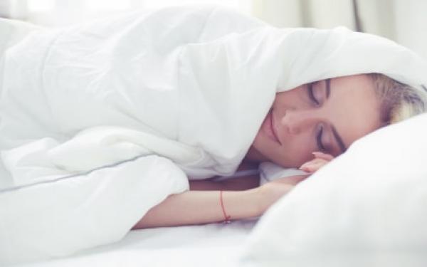 7 tips om goed te slapen tijdens koude winternachten - Dorsoo