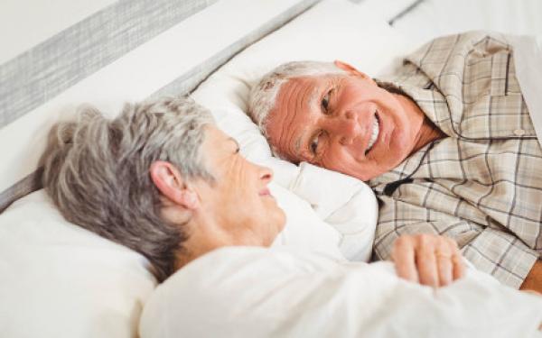Waarom oudere mensen minder slapen - Dorsoo