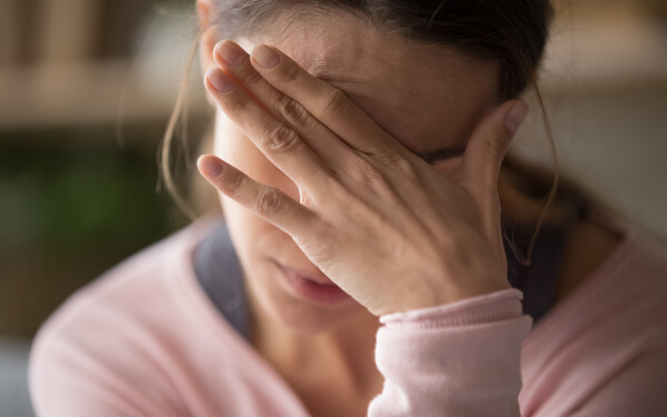 De wisselwerking tussen nekpijn en hoofdpijn