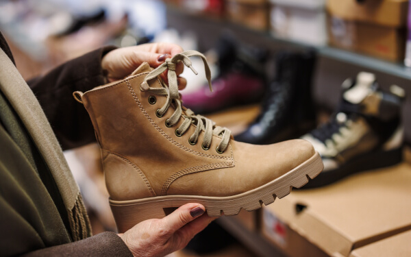 Goede schoenen voor knie best sale