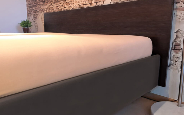 Dorsoo bedkader Desir showroom Sint-Niklaas
